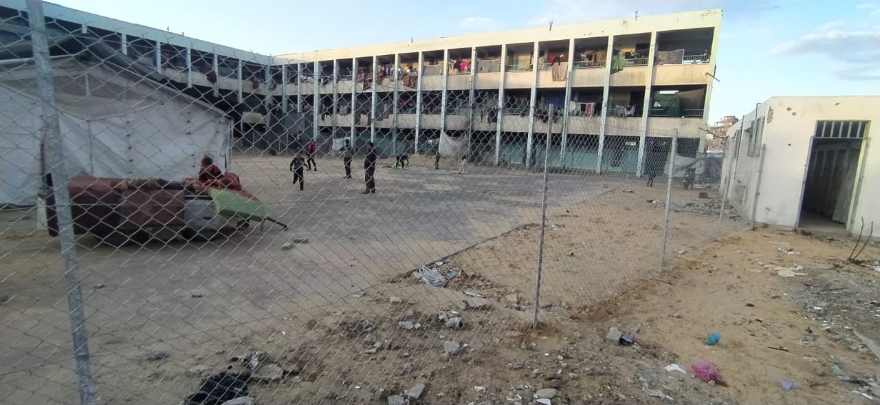 جهود حثيثة لعقد امتحان الثانوية العامة وإنشاء مدارس مؤقتة في غزة