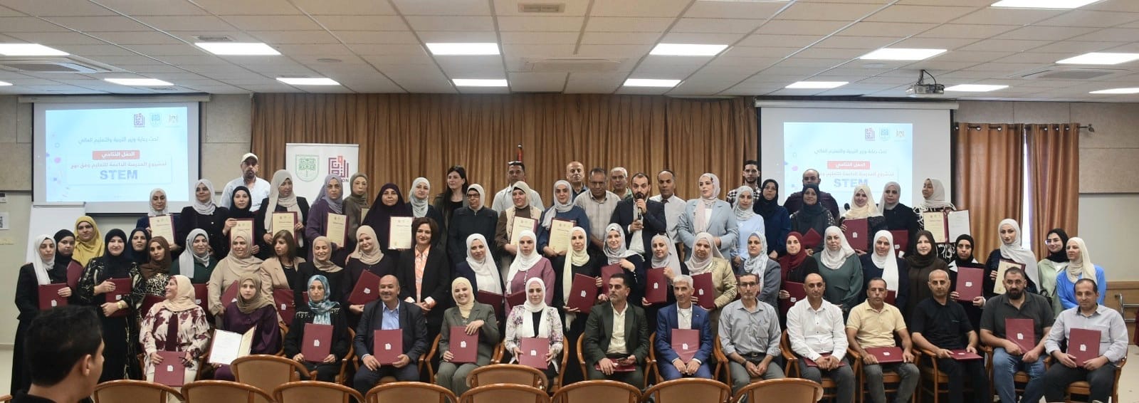 حصول 18 مدرسة على الاعتماد الدولي في STEM