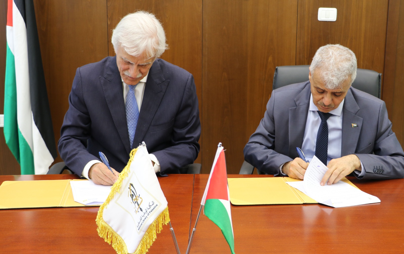 إبرام اتفاقية مع المكتبة الوطنية لخدمة الثقافة والإبداع